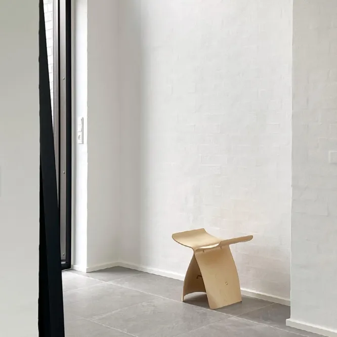 Stołek Butterfly Maple Vitra