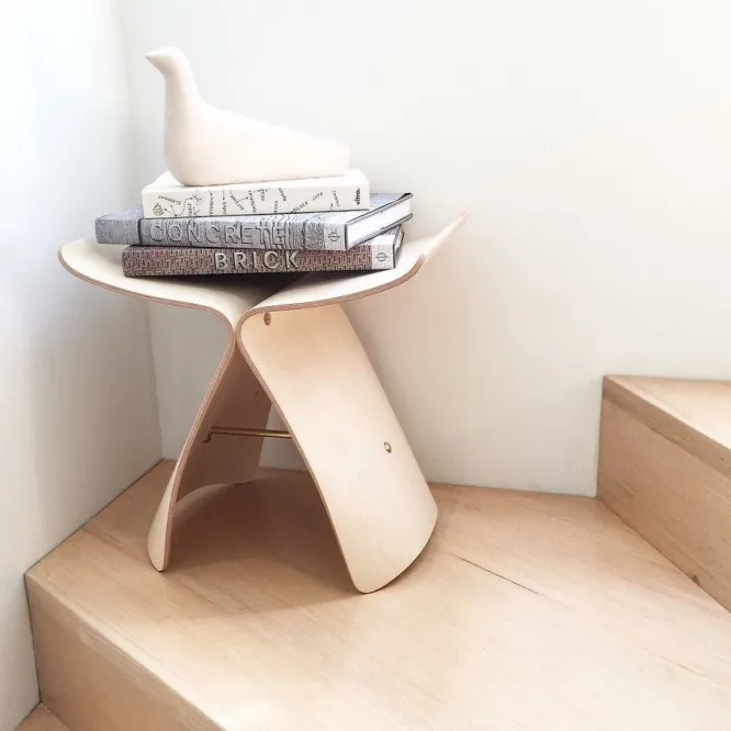 Stołek Butterfly Maple Vitra