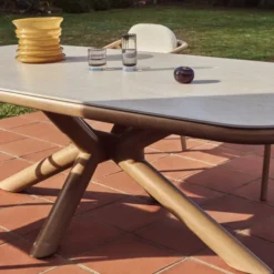 Stół Ogrodowy Mirtia 240 Cm Kave Home