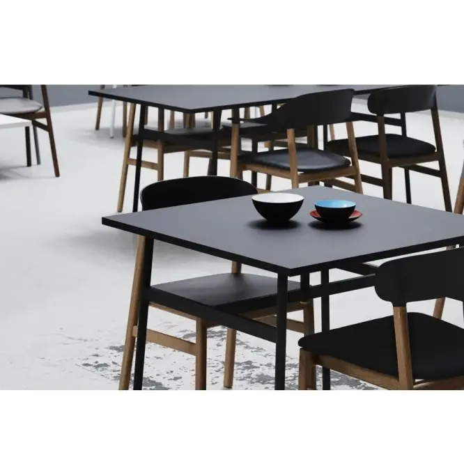 Stół Okrągły Union 110 Cm Czarny Normann Copenhagen