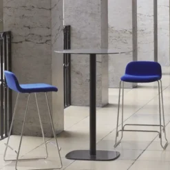 Stolik Form Marmur 70 Cm Normann Copenhagen