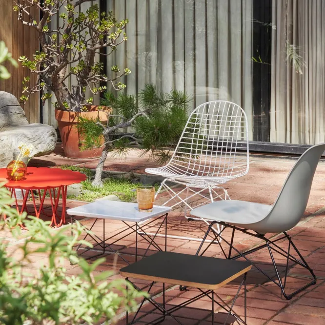 Stolik Okazjonalny Ltr - Blat Orzech - Podstawa Basic Dark Vitra