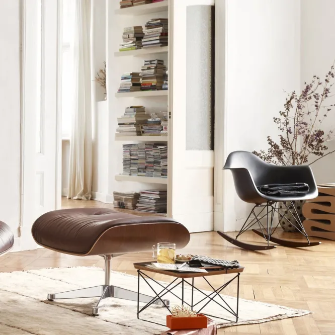 Stolik Okazjonalny Ltr - Blat Orzech - Podstawa Basic Dark Vitra