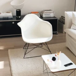 Stolik Okazjonalny Ltr - Blat Orzech - Podstawa Basic Dark Vitra