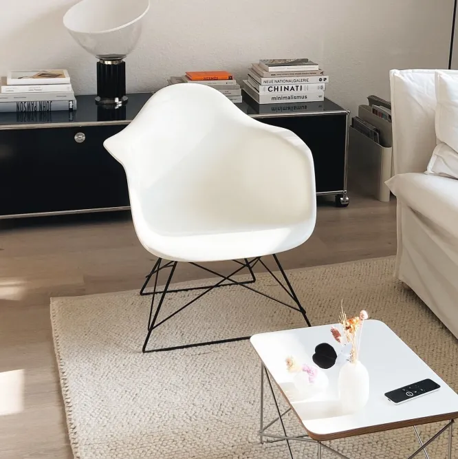 Stolik Okazjonalny Ltr - Blat Orzech - Podstawa Basic Dark Vitra