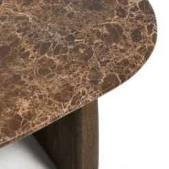 Stolik Okazjonalny Pirita Blat Marmur - Podstawa Ciemny Dąb Kave Home