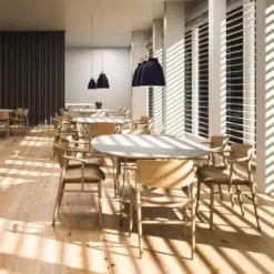 Stół Superellipse 150 Cm Laminat Standard Czarny Fritz Hansen