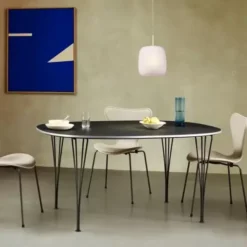 Stół Superellipse 135 Cm Laminat Standard Biały Fritz Hansen