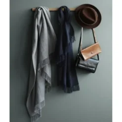 Szalik Traveller Light Grey-Ivory Elvang