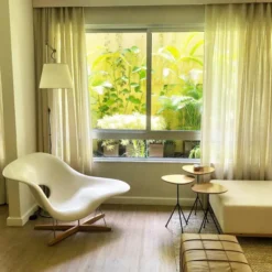 Szezlong La Chaise Eames Vitra