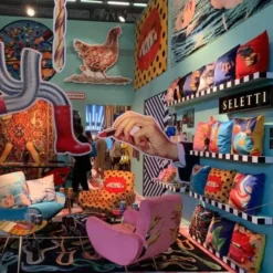 Wazon Hands With Snakes Seletti