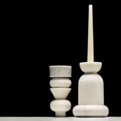 Świecznik Stone Biały Tom Dixon