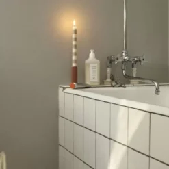 Świecznik Tube S Ciemnoniebieski Hay