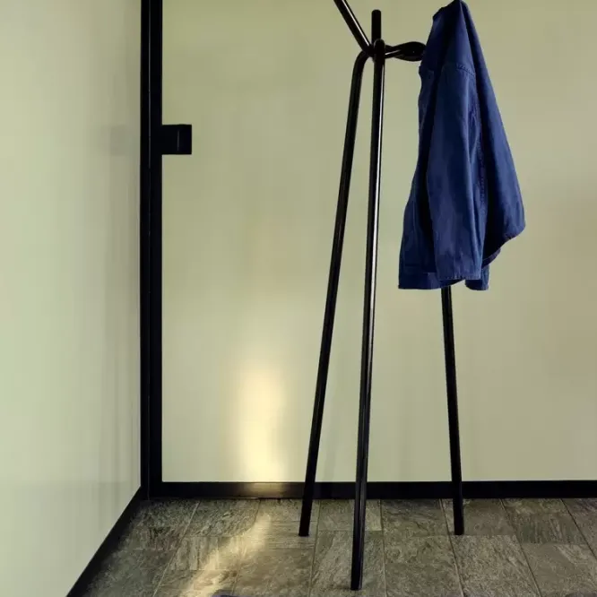 Wieszak Podłogowy Knit Czarny Hay