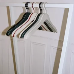 Wieszak Podłogowy Loop Wardrobe Biały Hay