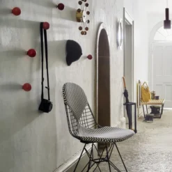 Zegar Ścienny Ball Clock Czarno-Mosiężny Vitra
