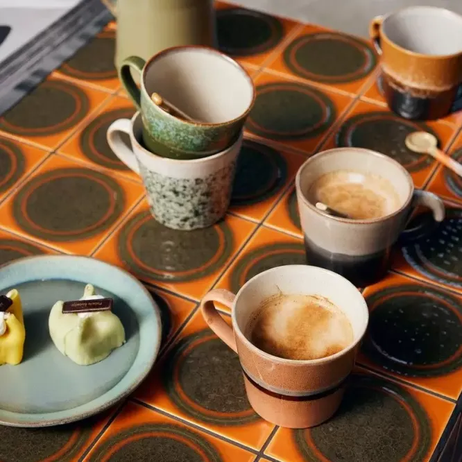 Zestaw 8 Ceramicznych Kubków Do Cappuccino 70S Burst Hkliving